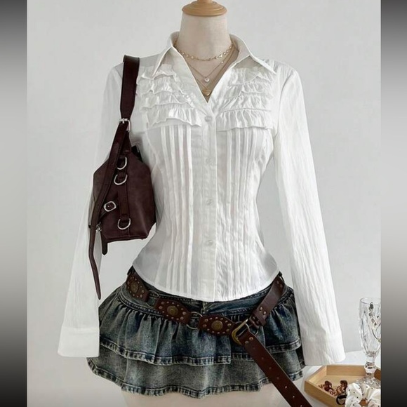 Chic White Ruffled Button-Down Shirt - Picture 11 of 12